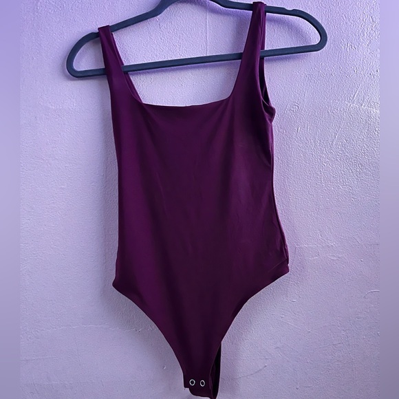Popular 21•Top - Picture 1 of 3
